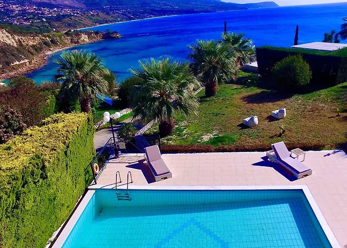 Seaside Kefaloniaprivatevillas *